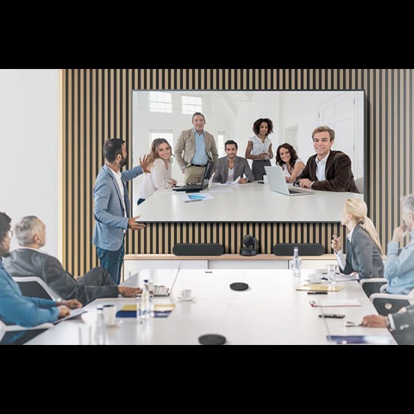 BUNDLE CONFERENCE - Monitor UHD QBR 65" + Logitech Group Bundle